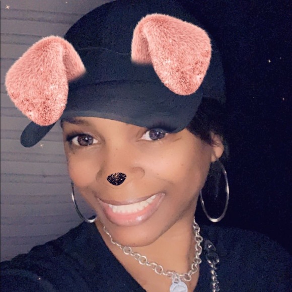 Meet your Posher, Kiona - Picture 1 of 1